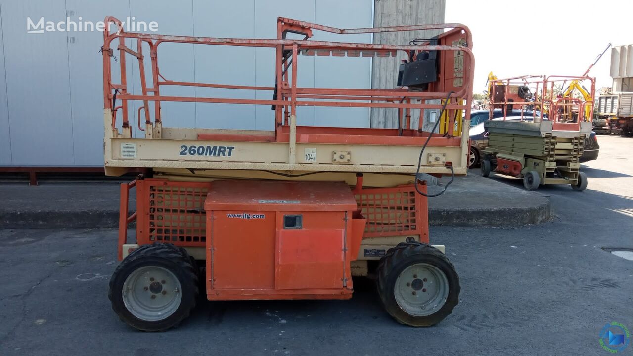 JLG 260MRT scissor lift