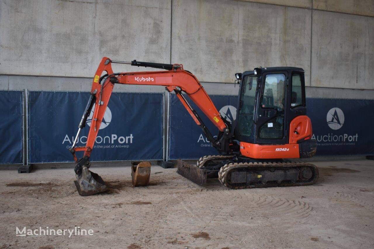 Kubota KX042-4 tracked excavator