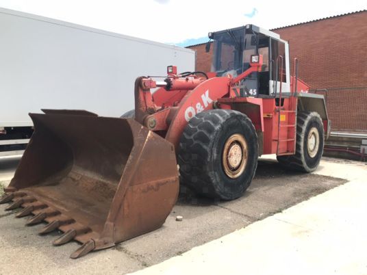 O&K L45 wheel loader